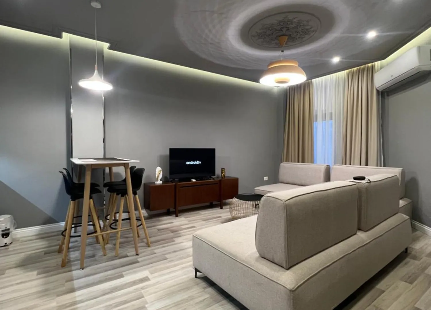 Spiranca Luxury Suites Tirana 0*,